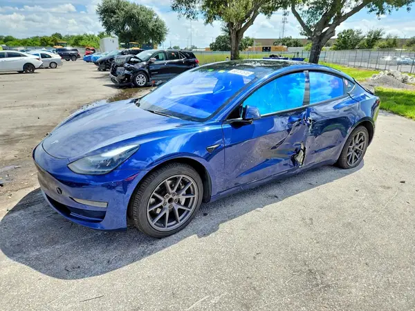 5YJ3E1EA0MF867010 2021 TESLA MODEL 3 - Image 1