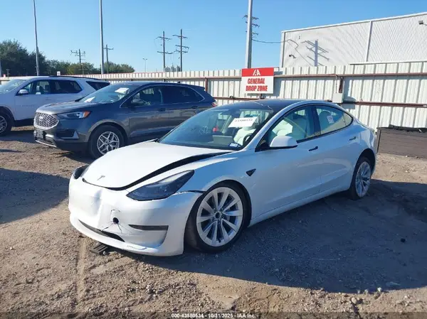 5YJ3E1EA0MF870053 2021 TESLA MODEL 3 - Image 2