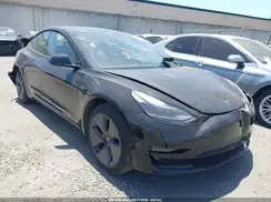 5YJ3E1EA0MF870621 2021 TESLA MODEL 3