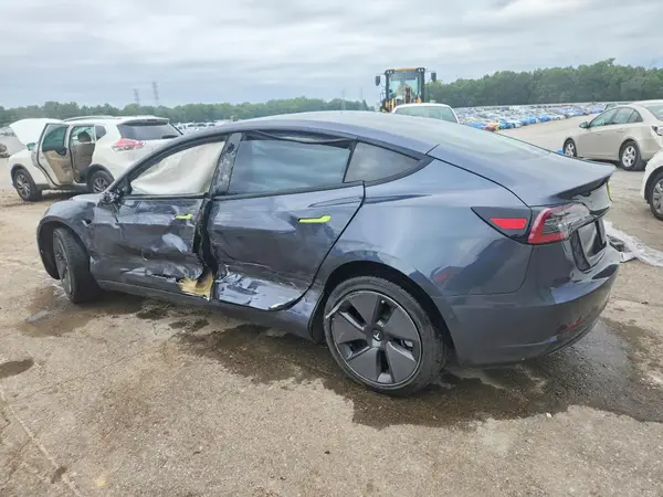 5YJ3E1EA0MF906131 2021 TESLA MODEL 3 - Image 2
