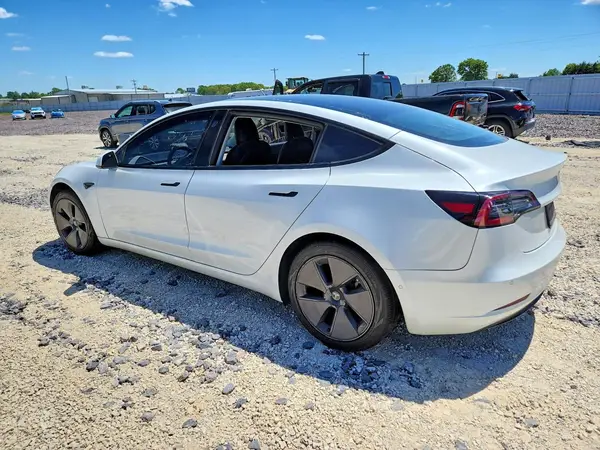 5YJ3E1EA0MF915329 2021 TESLA MODEL 3 - Image 2