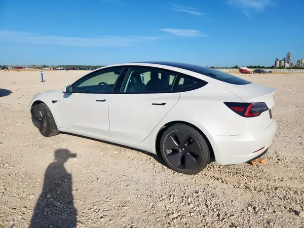 5YJ3E1EA0MF919400 2021 TESLA MODEL 3 - Image 2