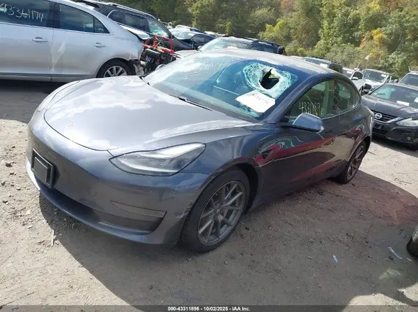 5YJ3E1EA0MF922443 2021 TESLA MODEL 3 - Image 2