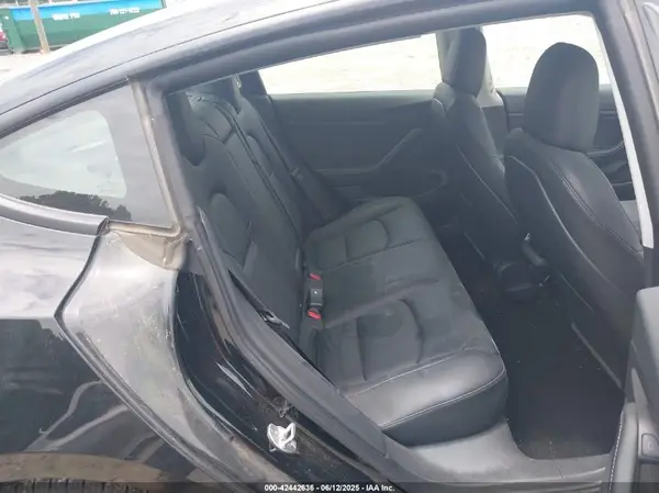 5YJ3E1EA0MF923057 2021 TESLA MODEL 3 - Image 8