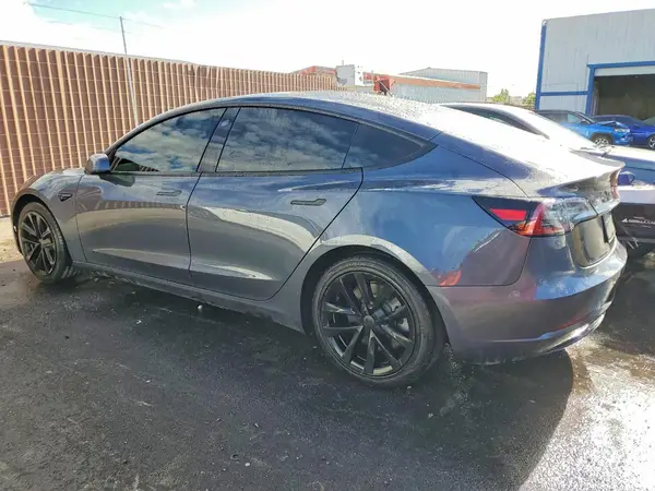 5YJ3E1EA0MF930199 2021 TESLA MODEL 3 - Image 2