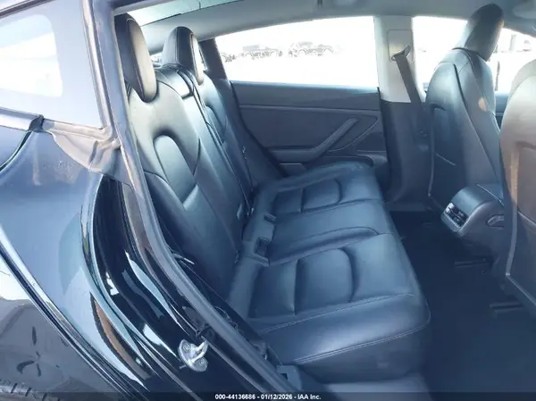 5YJ3E1EA0MF939968 2021 TESLA MODEL 3 - Image 8