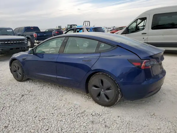 5YJ3E1EA0MF976437 2021 TESLA MODEL 3 - Image 2