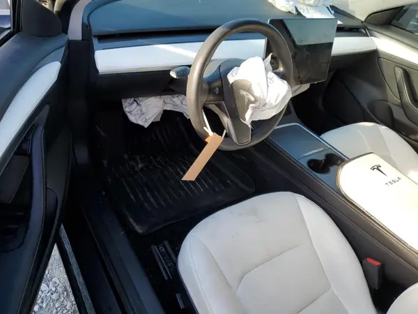 5YJ3E1EA0MF982805 2021 TESLA MODEL 3 - Image 8