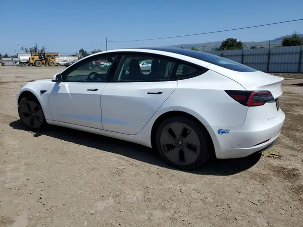 5YJ3E1EA0MF985574 2021 TESLA MODEL 3 - Image 2
