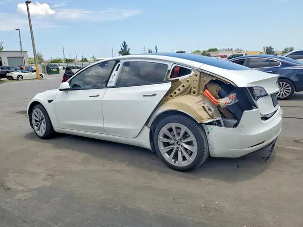 5YJ3E1EA0MF986613 2021 TESLA MODEL 3 - Image 2