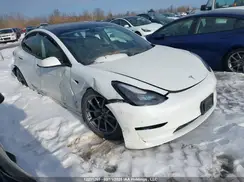 5YJ3E1EA0MF986725 2021 TESLA MODEL 3