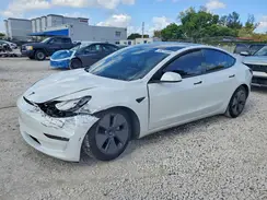5YJ3E1EA0MF988586 2021 TESLA MODEL 3