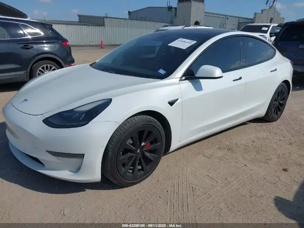 5YJ3E1EA0MF991214 2021 TESLA MODEL 3 - Image 2