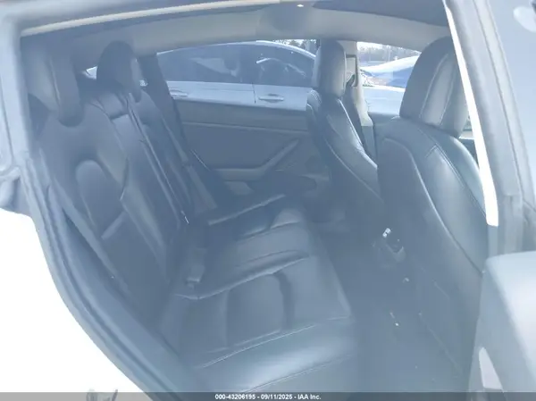 5YJ3E1EA0MF991214 2021 TESLA MODEL 3 - Image 8
