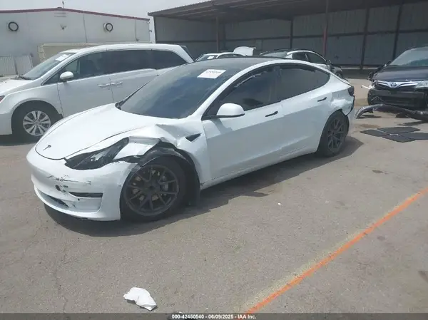 5YJ3E1EA0NF102851 2022 TESLA MODEL 3 - Image 2