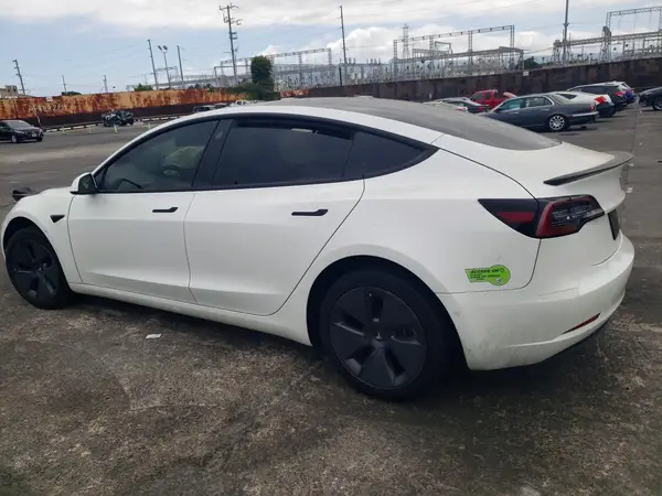 5YJ3E1EA0NF114675 2022 TESLA MODEL 3 - Image 2
