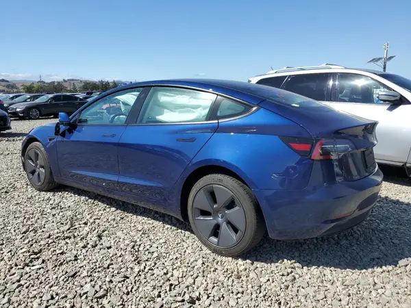 5YJ3E1EA0NF125675 2022 TESLA MODEL 3 - Image 2