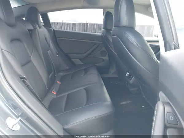 5YJ3E1EA0NF127314 2022 TESLA MODEL 3 - Image 8