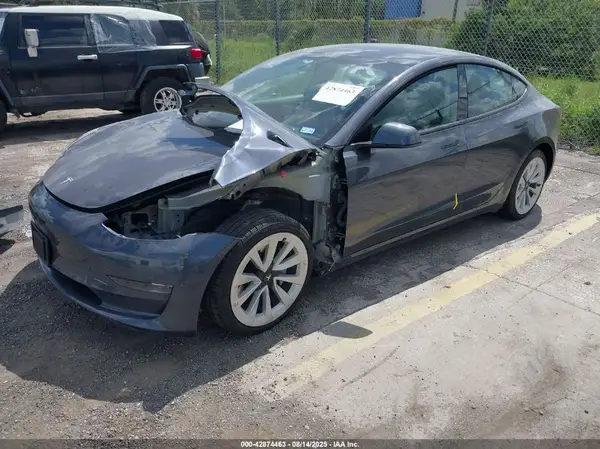 5YJ3E1EA0NF144565 2022 TESLA MODEL 3 - Image 2