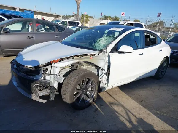 5YJ3E1EA0NF147904 2022 TESLA MODEL 3 - Image 2