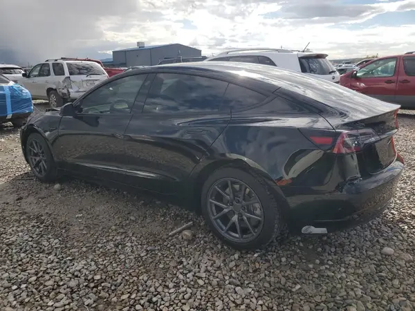 5YJ3E1EA0NF162564 2022 TESLA MODEL 3 - Image 2