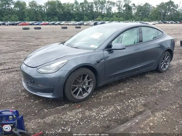 5YJ3E1EA0NF174276 2022 TESLA MODEL 3 - Image 2
