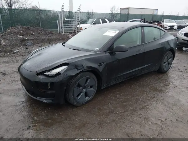 5YJ3E1EA0NF184810 2022 TESLA MODEL 3 - Image 2