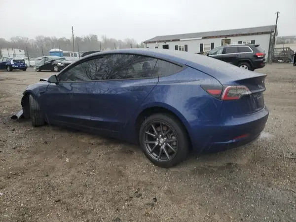 5YJ3E1EA0NF185701 2022 TESLA MODEL 3 - Image 2