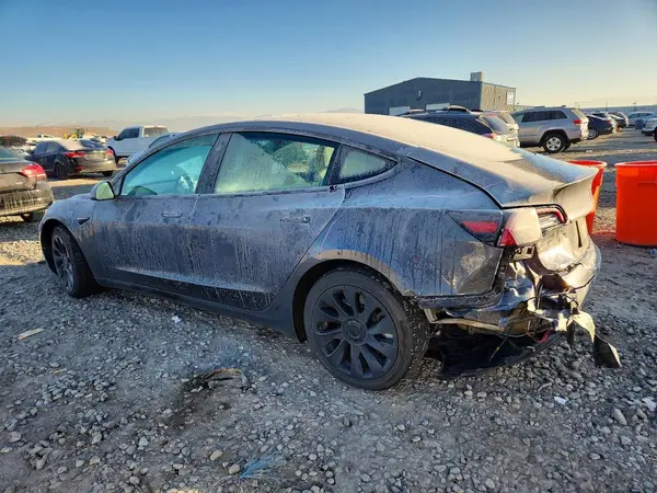 5YJ3E1EA0NF186668 2022 TESLA MODEL 3 - Image 2