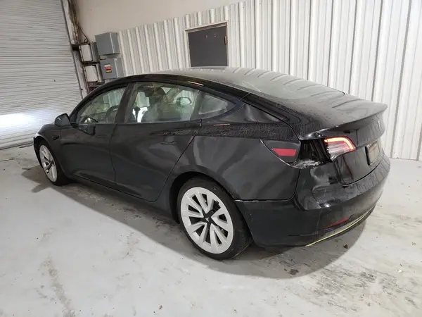 5YJ3E1EA0NF187092 2022 TESLA MODEL 3 - Image 2