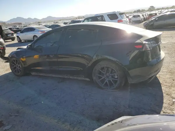 5YJ3E1EA0NF188243 2022 TESLA MODEL 3 - Image 2