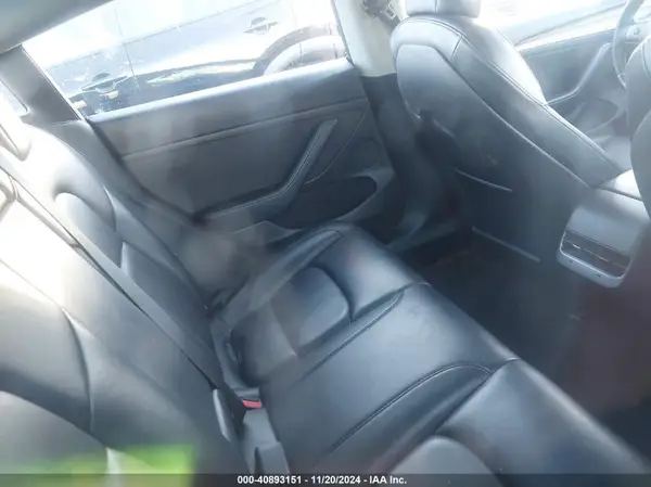 5YJ3E1EA0NF189490 2022 TESLA MODEL 3 - Image 8