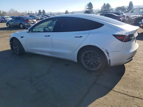 5YJ3E1EA0NF200665 2022 TESLA MODEL 3 - Image 2