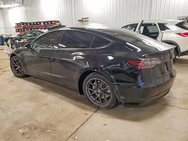 5YJ3E1EA0NF238316 2022 TESLA MODEL 3 - Image 2