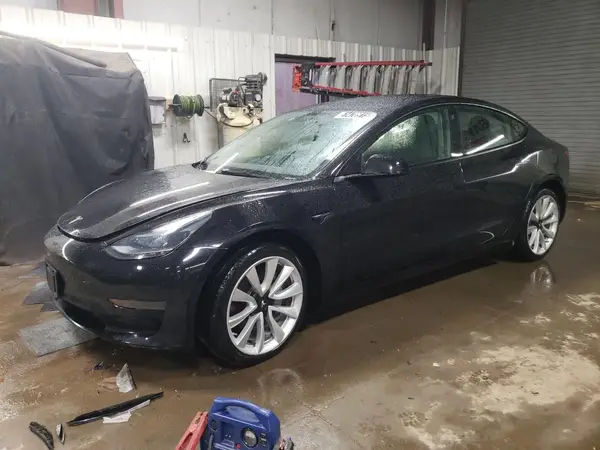 5YJ3E1EA0NF285796 2022 TESLA MODEL 3 - Image 1