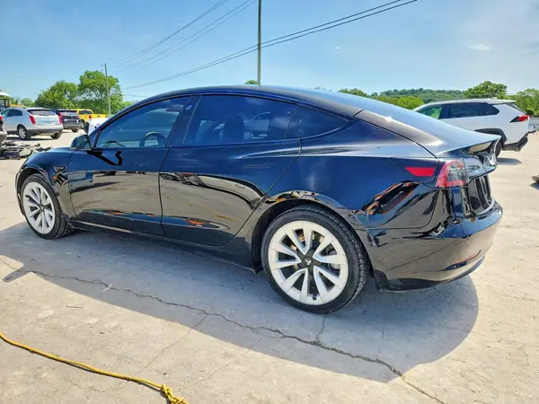 5YJ3E1EA0NF285846 2022 TESLA MODEL 3 - Image 2