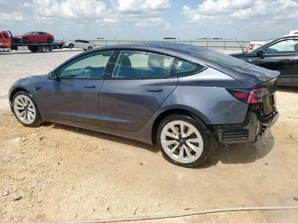 5YJ3E1EA0NF285992 2022 TESLA MODEL 3 - Image 2
