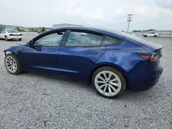 5YJ3E1EA0NF286009 2022 TESLA MODEL 3 - Image 2