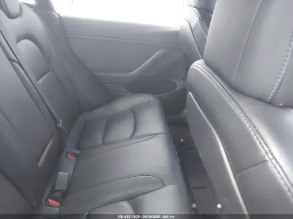 5YJ3E1EA0NF287421 2022 TESLA MODEL 3 - Image 8