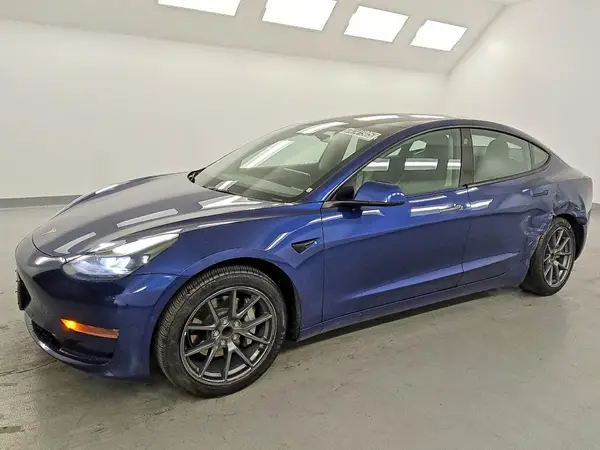 5YJ3E1EA0NF288018 2022 TESLA MODEL 3 - Image 1