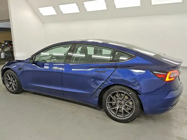 5YJ3E1EA0NF288018 2022 TESLA MODEL 3 - Image 2