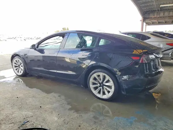 5YJ3E1EA0NF288892 2022 TESLA MODEL 3 - Image 2