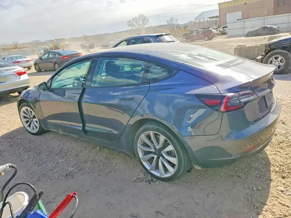 5YJ3E1EA0NF289086 2022 TESLA MODEL 3 - Image 2