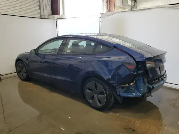 5YJ3E1EA0NF290447 2022 TESLA MODEL 3 - Image 2