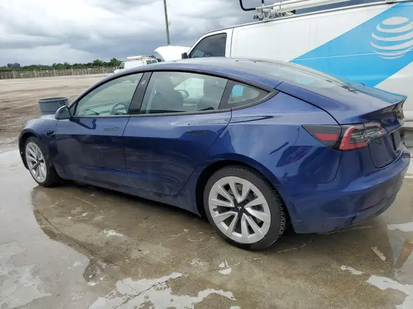 5YJ3E1EA0NF290691 2022 TESLA MODEL 3 - Image 2