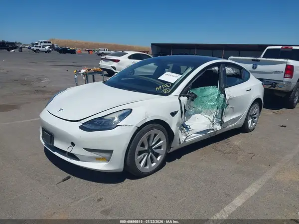 5YJ3E1EA0NF293493 2022 TESLA MODEL 3 - Image 2
