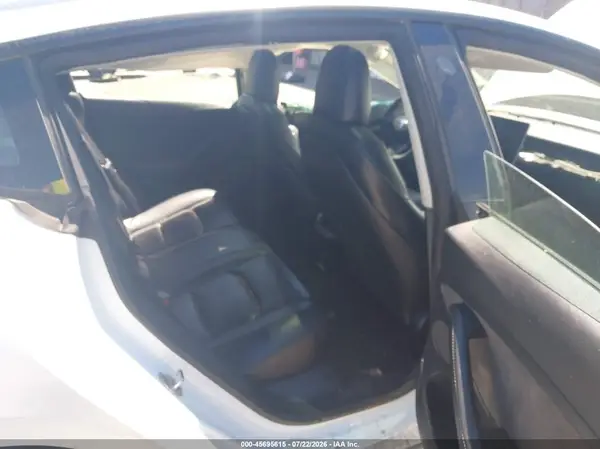 5YJ3E1EA0NF293493 2022 TESLA MODEL 3 - Image 8