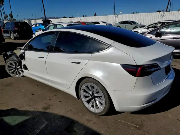5YJ3E1EA0NF298015 2022 TESLA MODEL 3 - Image 2