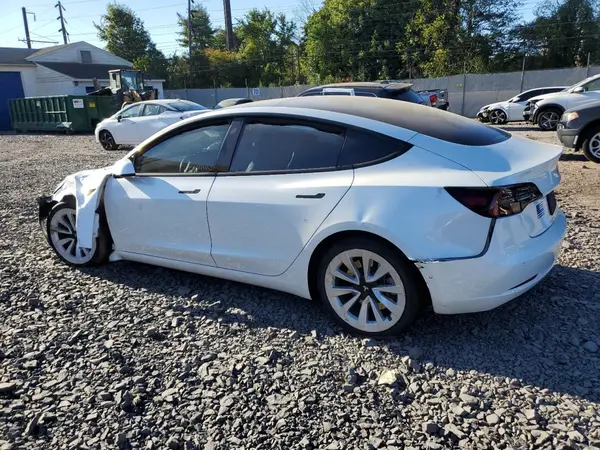 5YJ3E1EA0NF302595 2022 TESLA MODEL 3 - Image 2