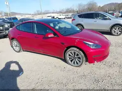 5YJ3E1EA0NF304413 2022 TESLA MODEL 3